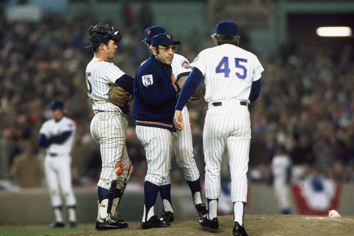 1973-yogi-berra-tug-mcgraw-001291713.jpg